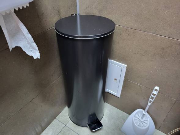 Урна Титан Мета с педалью, 30 литров