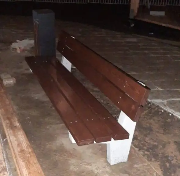 Скамейка бетонная «Ребус» 1,8 м