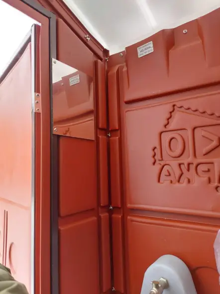 Туалетная кабина «ЛЮКС СТАНДАРТ МД» с деревянным поддоном