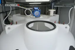 Емкость ЦКТ 3000 л с патрубком 160мм белая в обрешетке