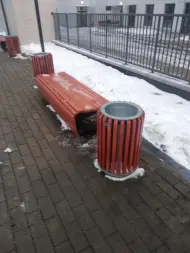 Скамейка стальная «Пифагор» без спинки 1,2 м