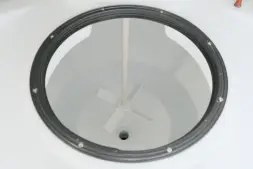 Емкость ЦКТ 3000 л с патрубком 110мм с фланцем под плотность до 1,2 г/см³ белая