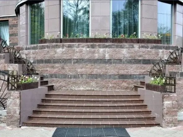 Вазон «Консервативный» Большой (1,5х0,5х0,7 м)