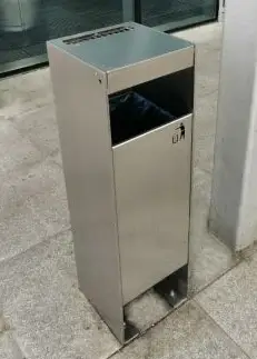 Урна-пепельница Симферополь, 300х300х998 мм, шлифованная, с емкостью 50 л