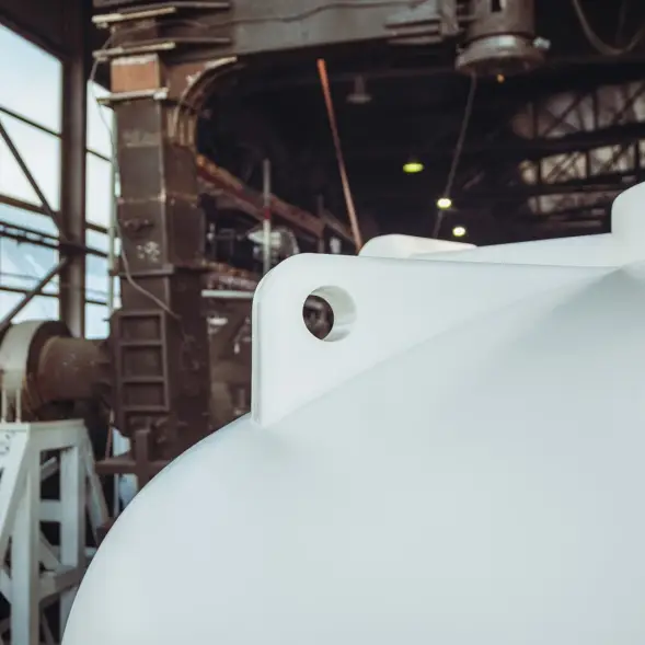 Емкость ЦКТ 3000 л с патрубком 160мм с фланцем под плотность до 1,2 г/см3 белая в обрешетке