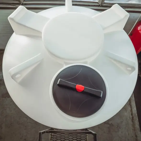 Емкость ЦКТ 5000 л с патрубком 110мм под плотность до 1,2 г/см³ белая