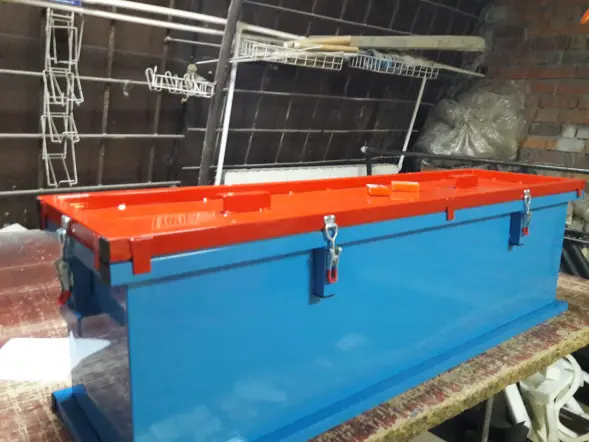 Горизонтальный герметичный специализированный контейнер для сбора, хранения, транспортировки отработанных ртутьсодержащих ламп: ЛБ 20, ЛБ 40, ДРЛ, ГСК 1250, 1250х600х400 мм (3 секции)