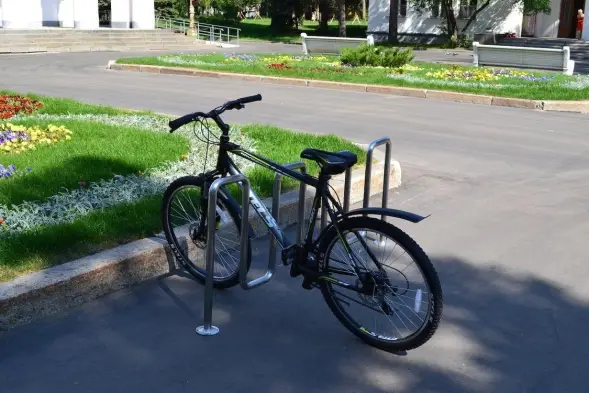 Велопарковка «Квадро» из нержавеющей стали