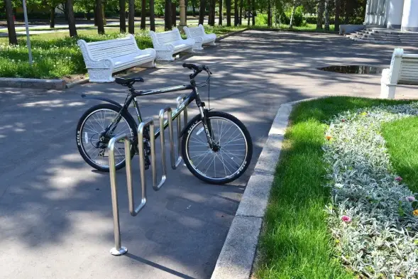 Велопарковка «Квадро» из нержавеющей стали